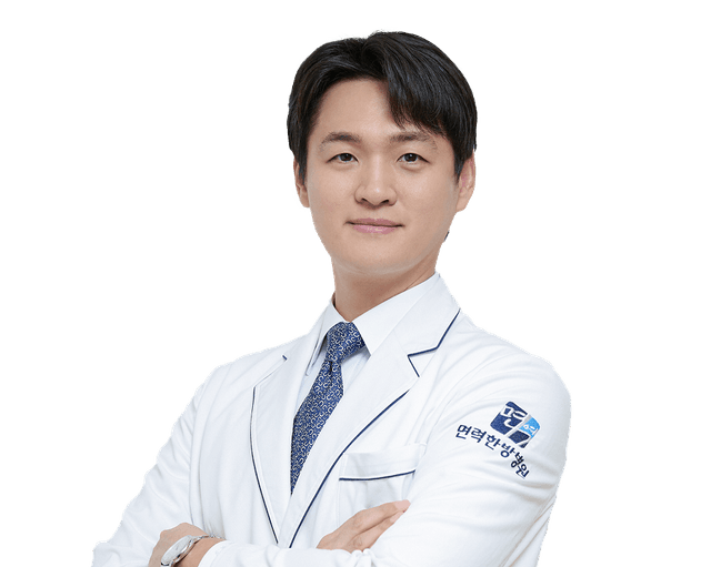 Dr. Kang Ju-an
